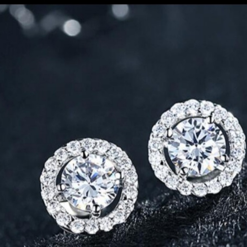 SALE⚡️LARGE DIAMOND STUDS